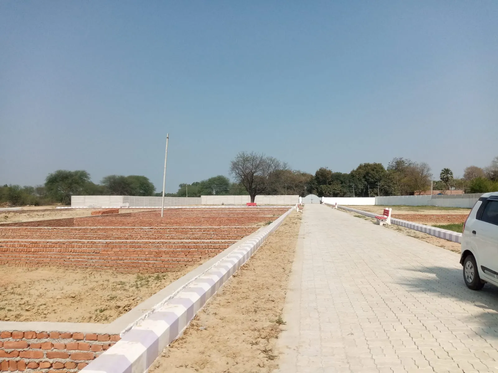 Commercial building contractors Mainpuri - Vivaan Constructions