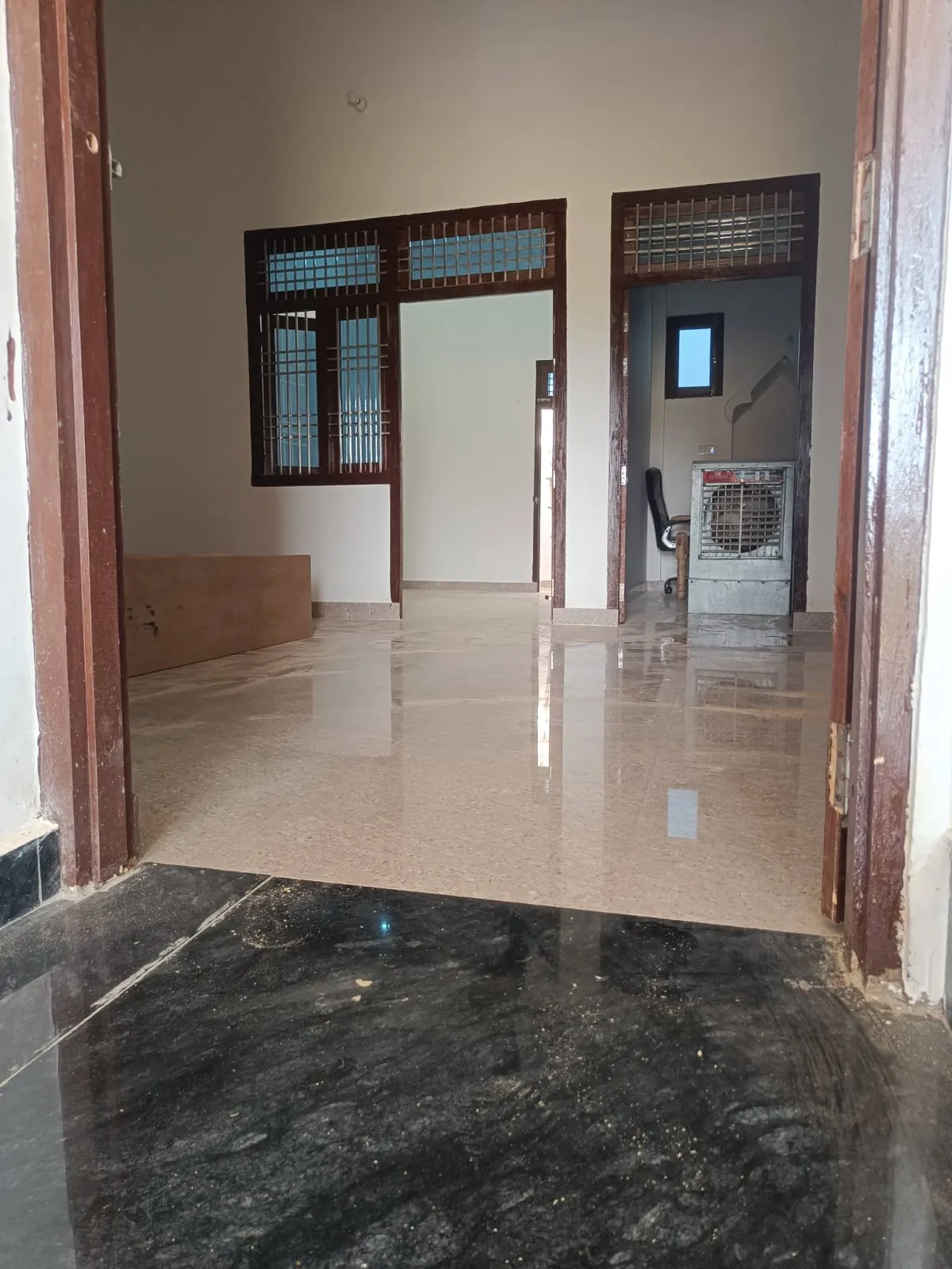 Commercial office interior design - Vivaan Constructions
